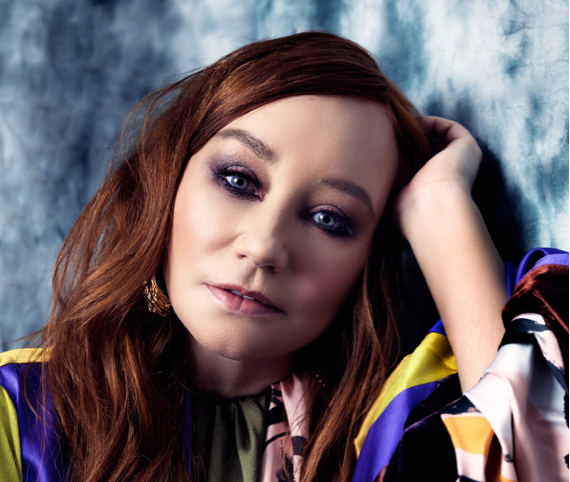 Tori Amos Launches Holiday EP 'Christmastide' On December 4th