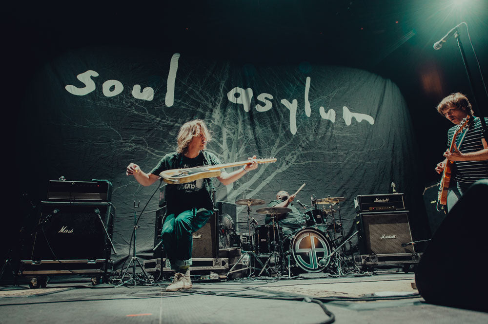 "I'm Always Learning": Soul Asylum's Dave Pirner on 'Hurry Up and Wait' And The Roots of His Music