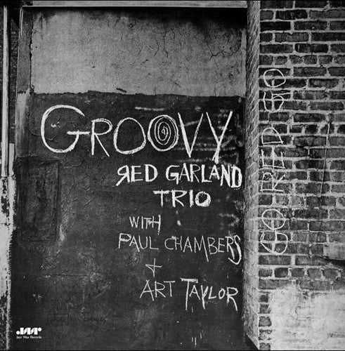 Garland, Red: Groovy