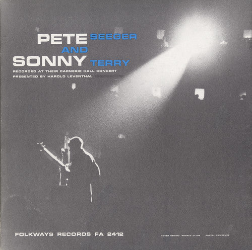 Seeger, Pete: Pete Seeger and Sonny Terry at Carnegie Hall