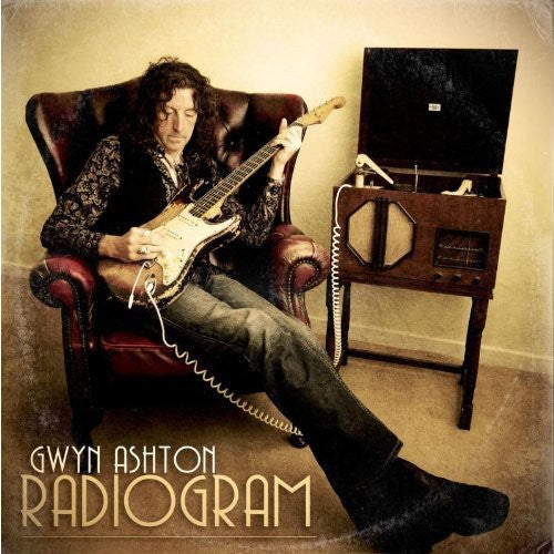 Ashton, Gwyn: Radiogram