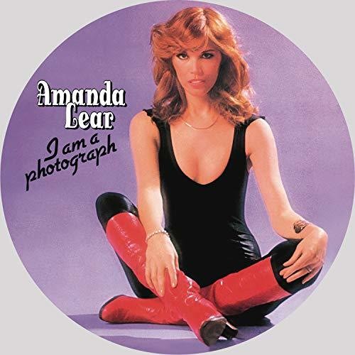 Lear, Amanda: I Am a Photograph